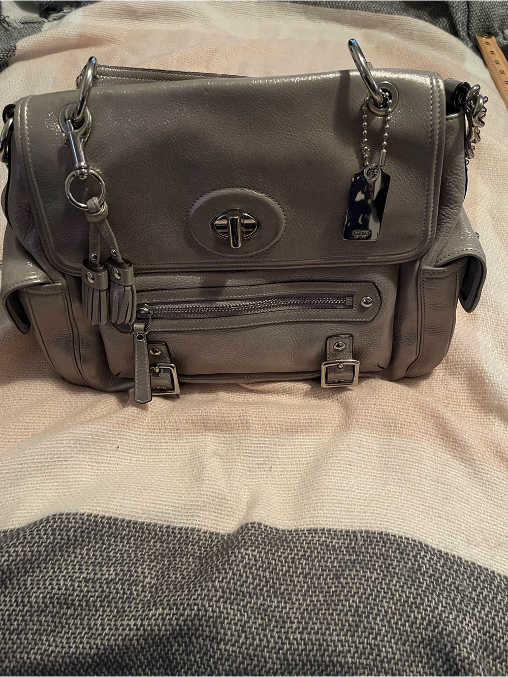 EUC COACH Sydney Metallic Silver Turnlock Flap Style 14616 - Picture 13 of 16